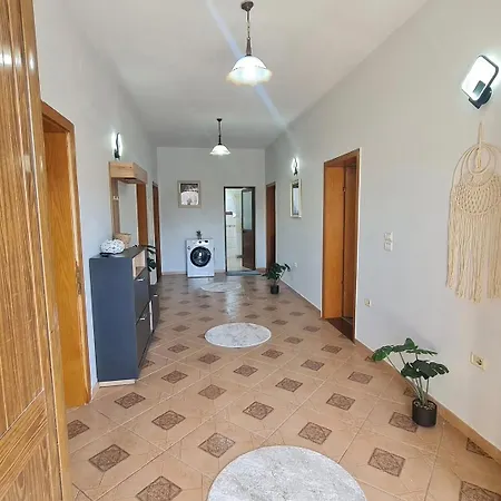 Vibevillaairbnb * Shkoder